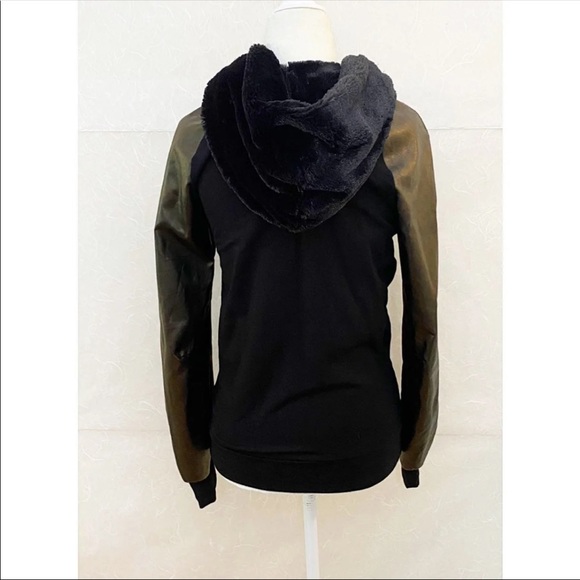 L’AGENCE FAUX LEATHER SLEEVE HOODIE - Picture 8 of 13